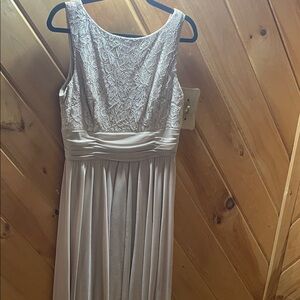 Formal Sparkly Champagne Lace Sleeveless Dress